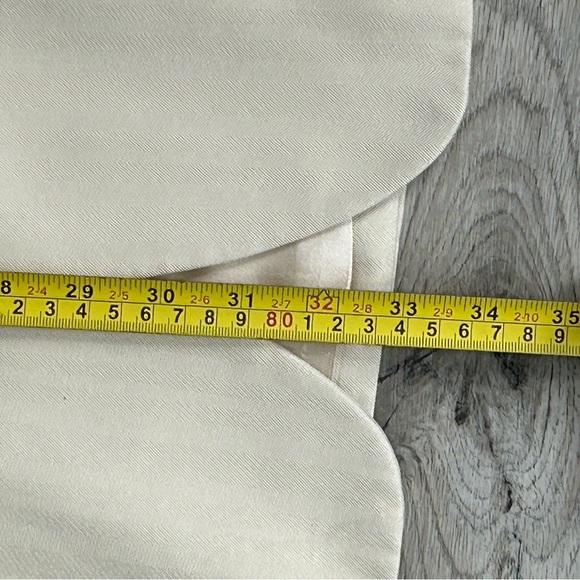 Chaps Light Weight Off White Suit - Picture 16 of 16